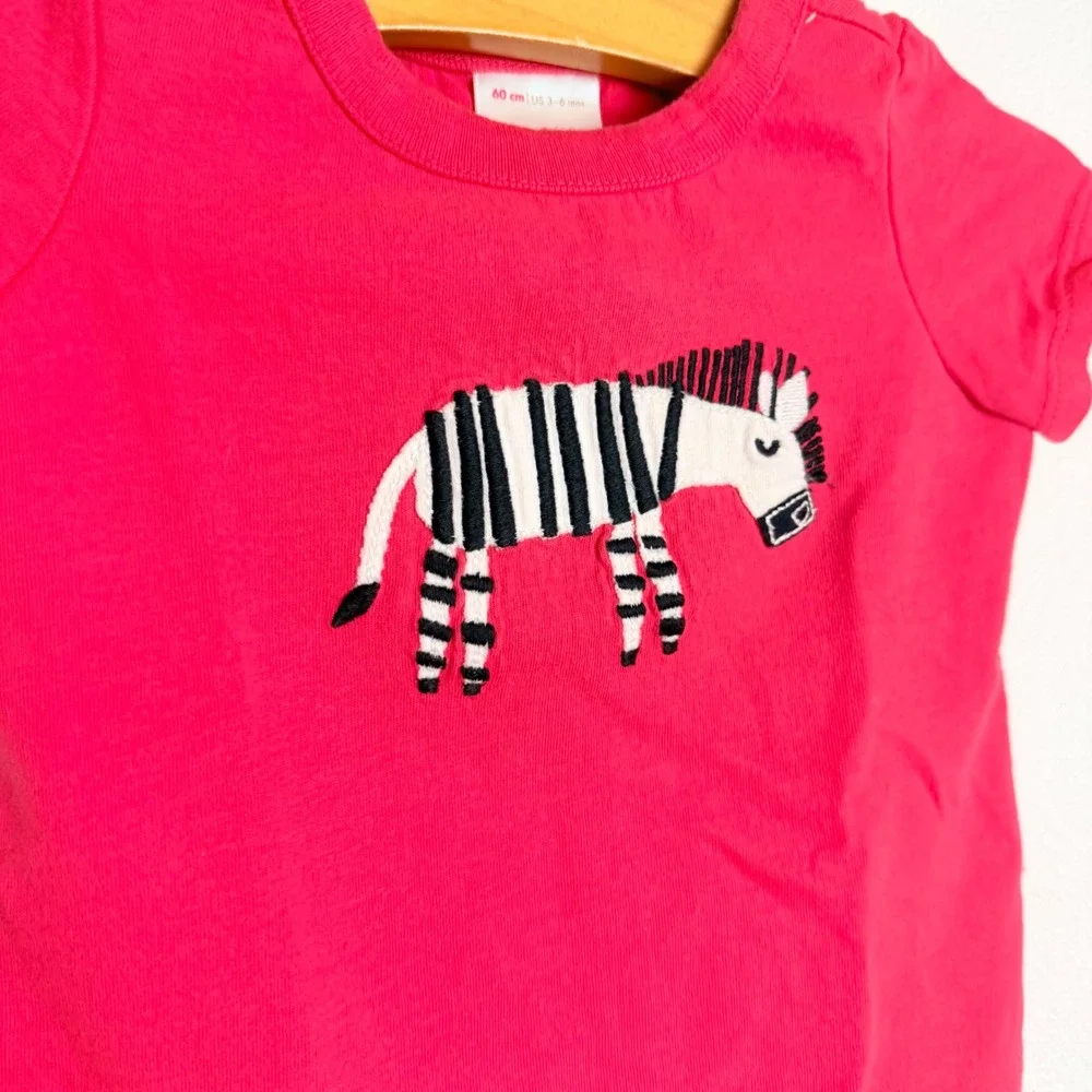 Hanna Andersson Pink Zebra Embroidered Short Sleeve T-Shirt 60cm US 3-6 Months